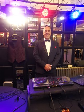 Shona's Red & Black Ball