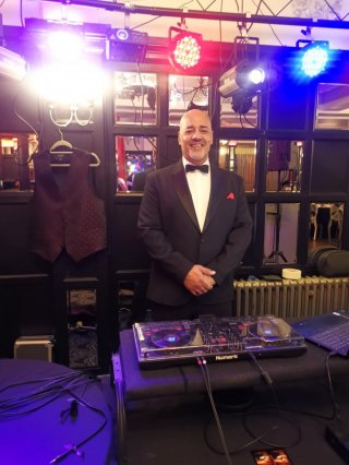 Shona's Red & Black Ball